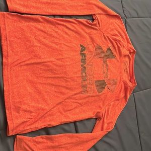 Under armor shirt